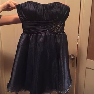 Strapless navy blue dress